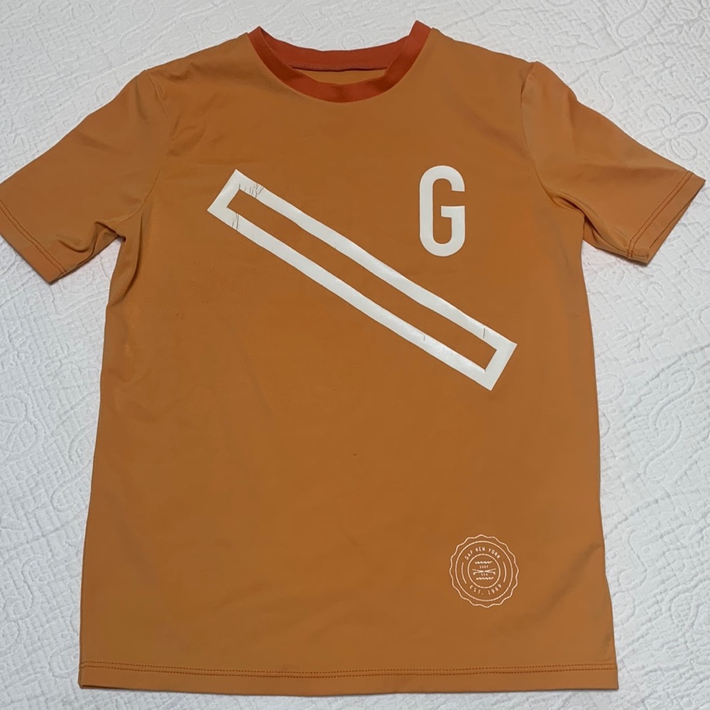 6-7 (5/$20) Gap Rashguard Short-Sleeve